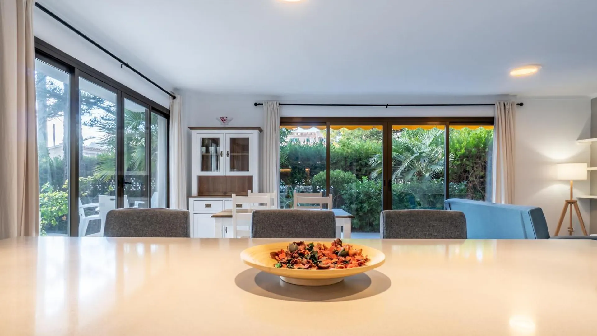 Ponent Cala Ratjada Apartments A  칼라 라트자다
