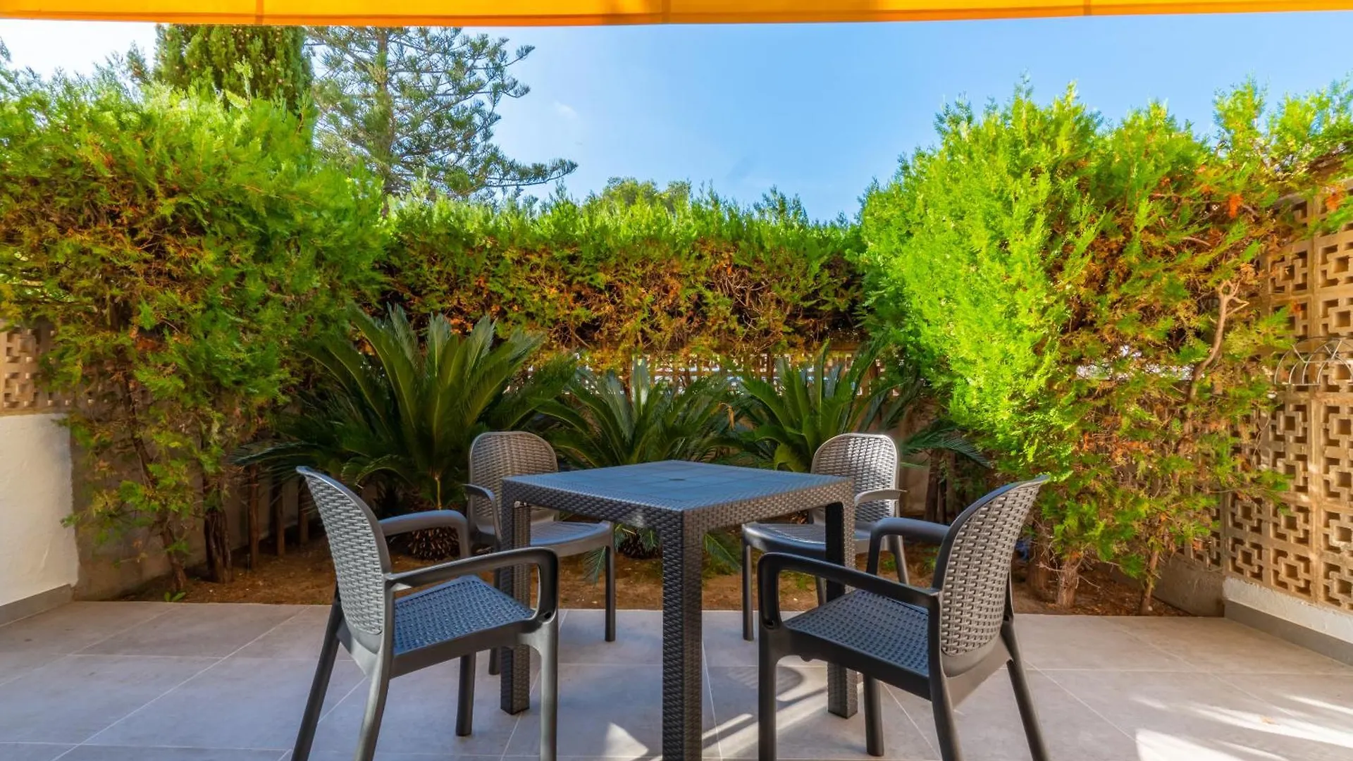 Ponent Cala Ratjada Apartments A 0*, Cala Ratjada (Mallorca) Spain